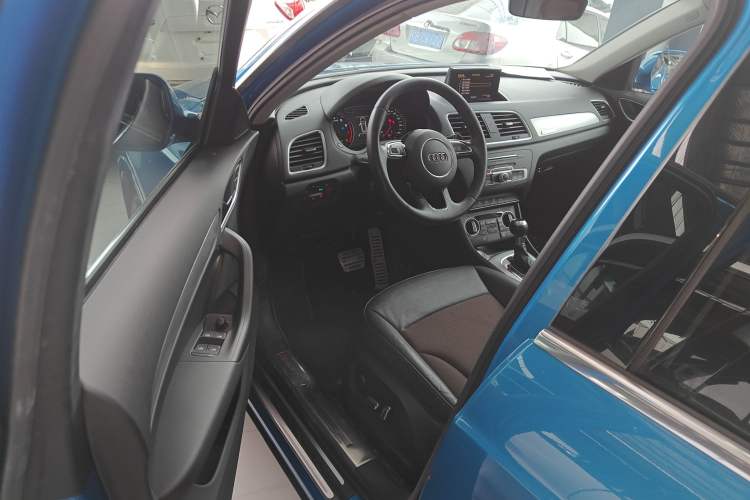 Used Audi Q3 2016 35 TFSI Fashion Model
