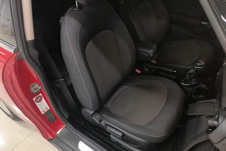 Used  MINI 2014 1.2T ONE
