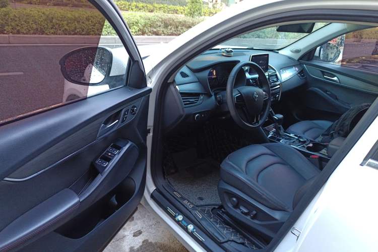 Used BORGWARD BX5 2020 20TGDI Automatic Two-Wheel Drive Pioneer Edition
