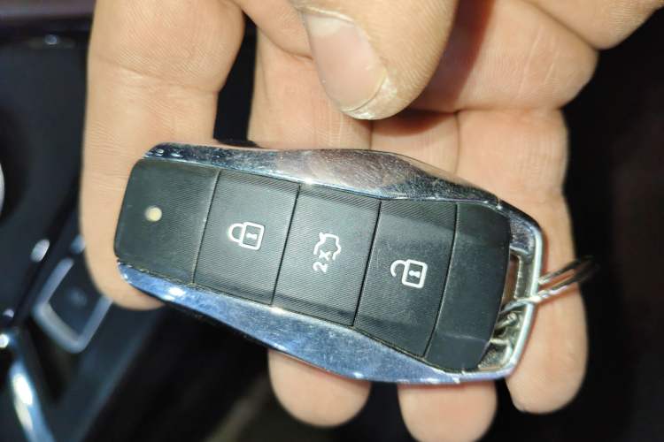 Used SOL X8 PLUS 2023 1.5 TGDI DCT Smart Home Edition 7-Seater