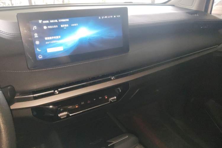 Used Wuling Jiachen 2022 1.5T CVT Smart Luxury Version
