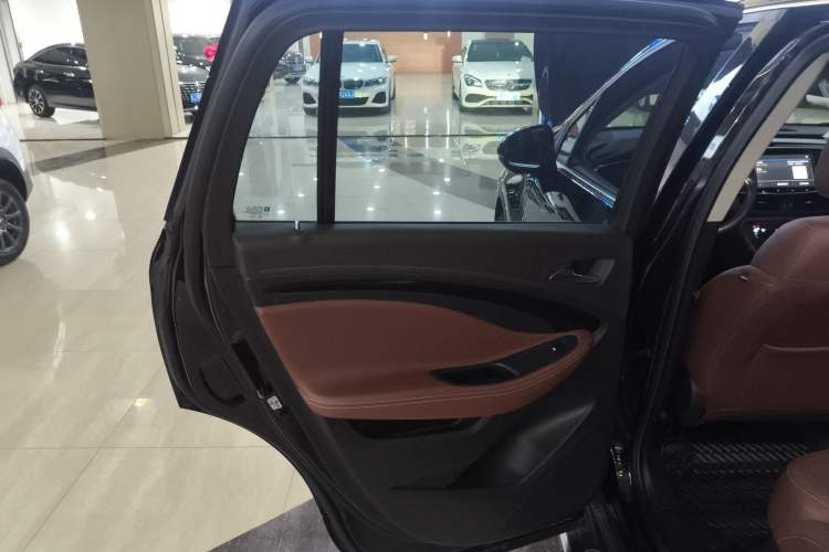 Used Buick Envision 2021 532T Two-Wheel-Drive Elite Version
