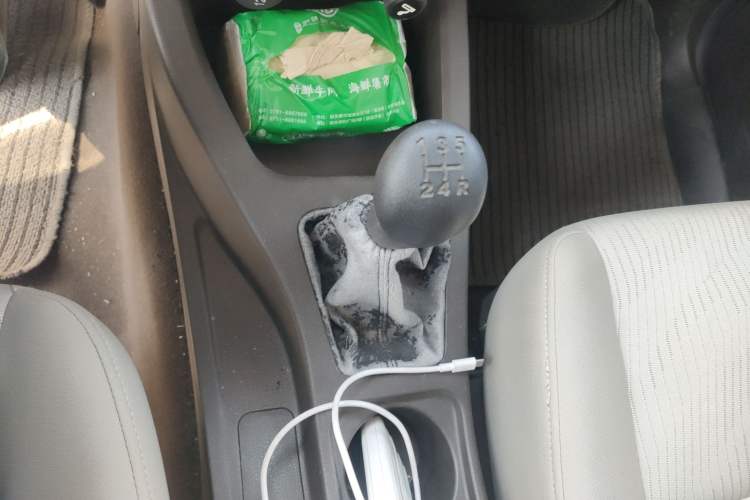 Used Wuling Rongguang V 2018 1.5L Standard Version