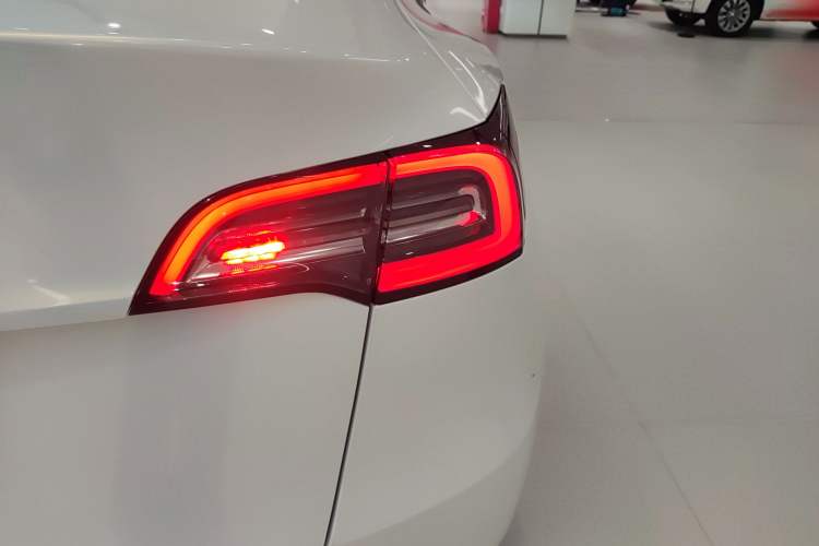 Used Tesla Model Y 2022 Revised Version Long-Range All-Wheel Drive
