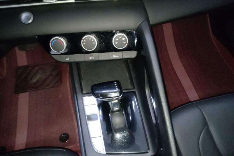 Used Hyundai Elantra 2023 1.5L CVT GLX Elite Edition
