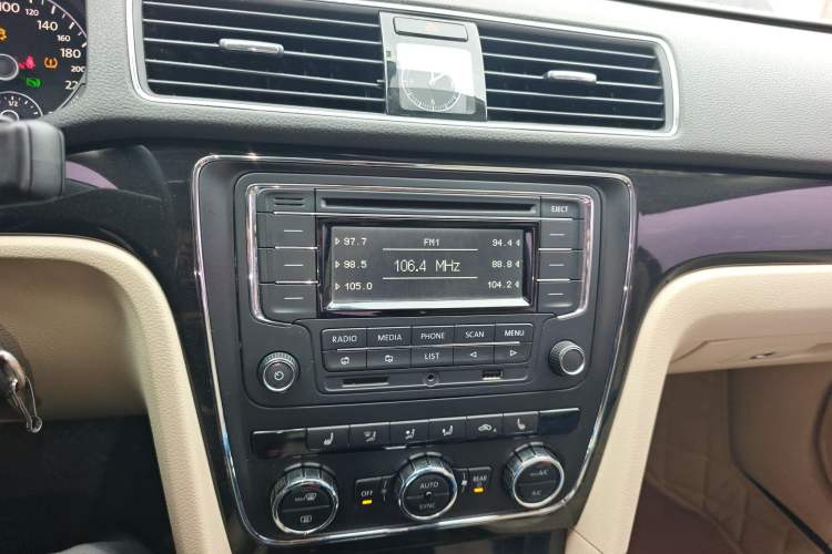 Used Volkswagen Passat 2015 1.8TSI DSG Prestige Edition