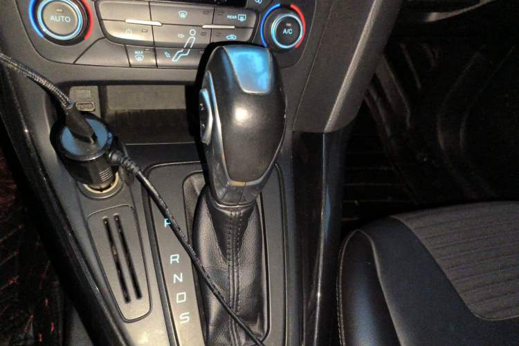 Used Ford Focus 2017 Sedan 1.6L Automatic Fashion Edition Smart Drive Version
