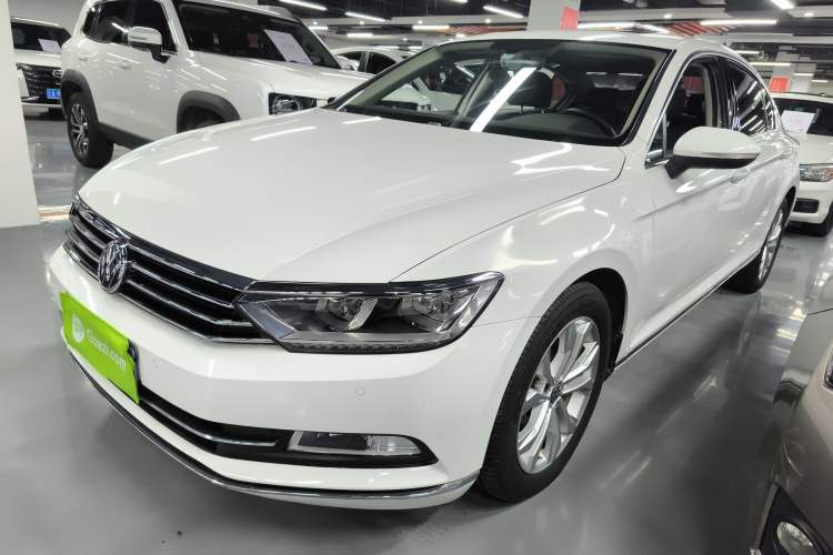 Used Volkswagen Magotan 2018 Facelift 330TSI DSG Luxury Model