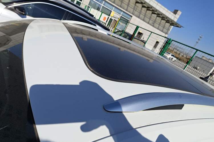 Used Volkswagen T-ROC 2021 280TSI DSG Two-Wheel Drive Comfort Connect 30th Anniversary Edition
