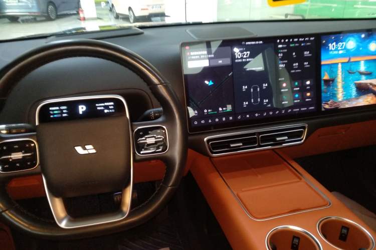 Used Li Auto L8 2023 Pro Model
