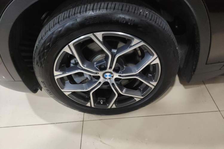 Used BMW X1 2020 sDrive25Li Leading Model
