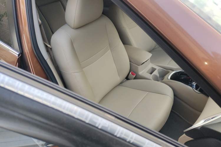 Used Nissan X-Trail 2014 2.0L CVT Fashion Edition 2WD
