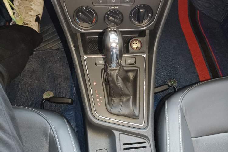 Used Volkswagen Gran Lavida 2015 230TSI DSG Comfort Edition