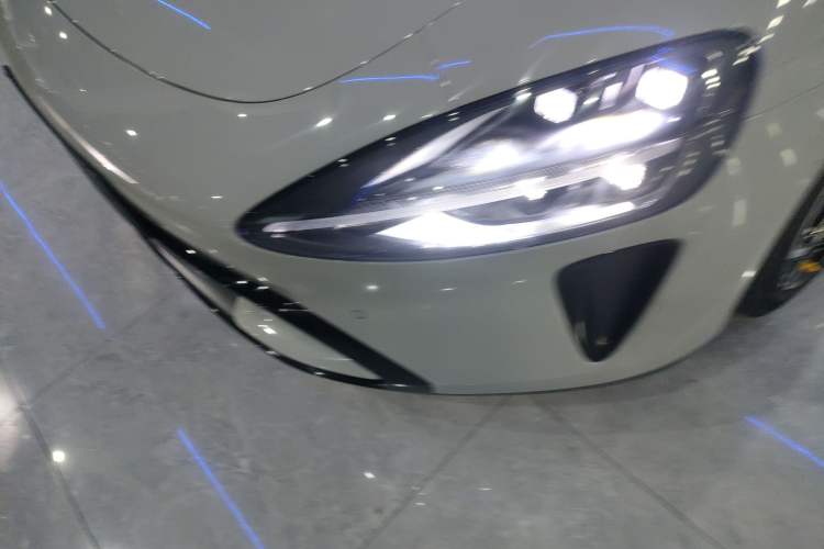 Used  SU7 2024 Rear-Drive Ultra-Long Range Advanced Pro-Level Intelligent Driving Version
