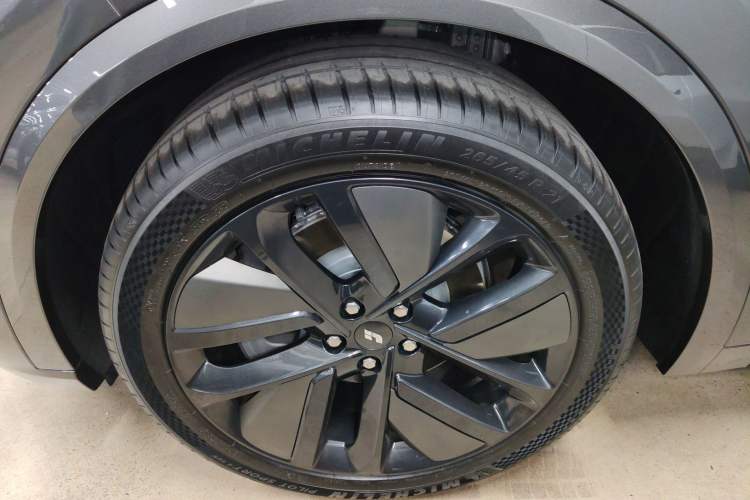 Used Li Auto L9 2024 Ultra Model
