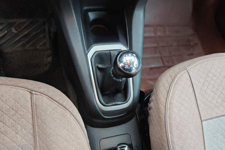 Used Citroen Elysee 2014 1.6L Manual Fashion Model CNG
