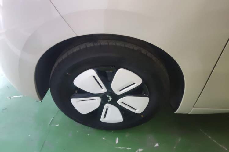 Used Wuling Hongguang MINIEV 2025 Four-Door Version Advanced Edition
