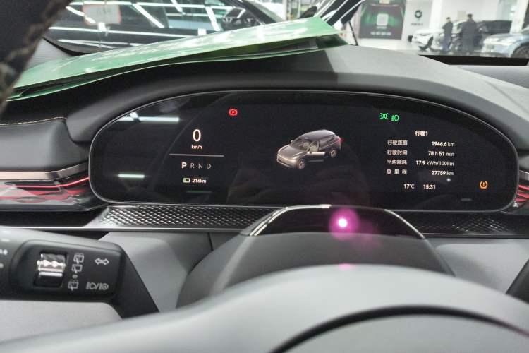 Used Zeekr 7X 2025 100 kWh Long-Range Rear-Wheel Drive with Intelligent Driving Features
