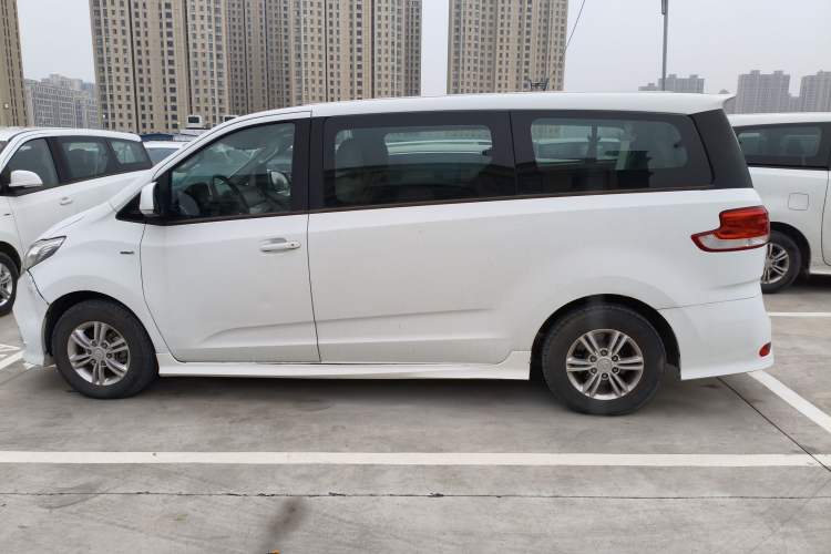 Used SAIC MAXUS G10 2018 PLUS 2.0T Automatic Smart Edition
