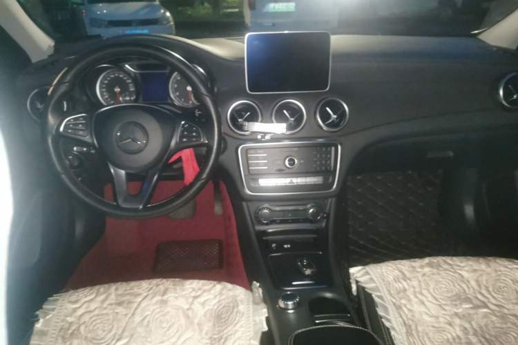 Used Mercedes-Benz GLA 2018 GLA 200 Fashion Model
