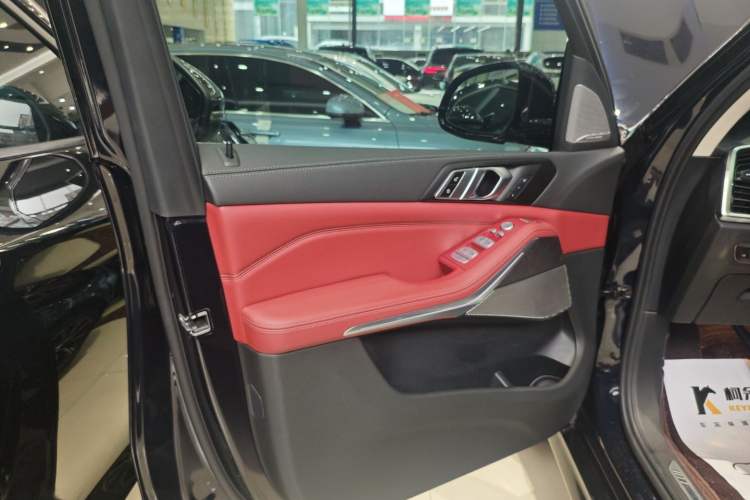 Used BMW X5 2022 Restyled xDrive 30Li Luxury Version M Sport Package