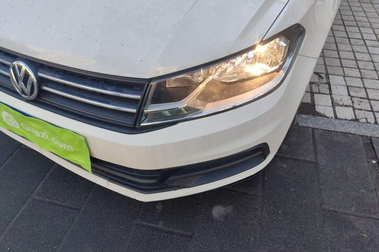 Used Volkswagen Santana 2016 1.4L Manual Fashion Edition
