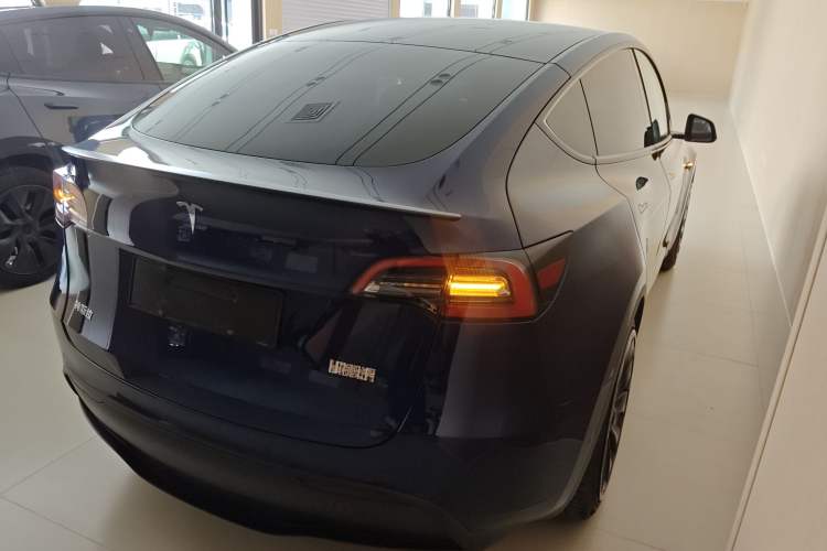 Used Tesla Model Y 2022 Performance High-Performance All-Wheel-Drive Version
