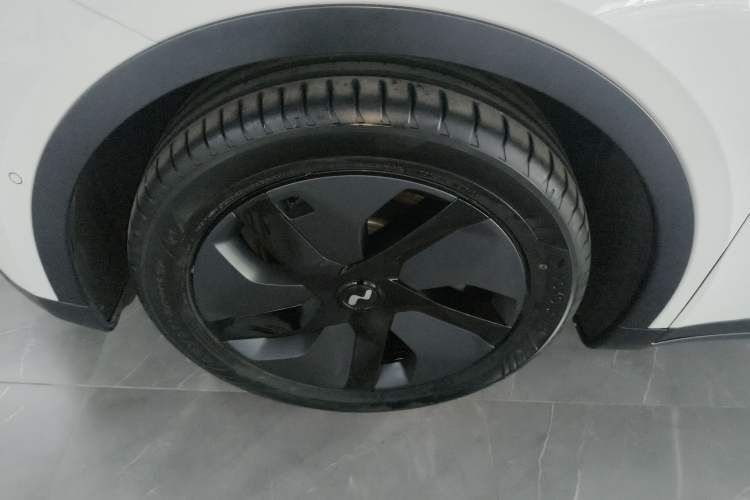 Used ONVO L60 2024 60 kWh Rear-Drive Version
