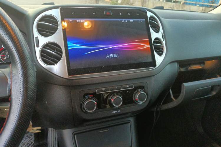 Used Volkswagen Tiguan 2016 280TSI Automatic Two-Wheel-Drive Silk Road Style Edition