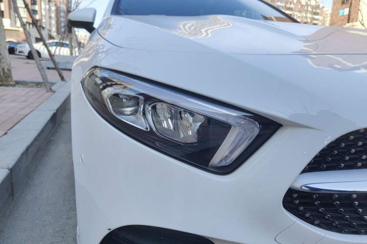 Used Mercedes-Benz A-Class 2022 Revised Version A 200 L Sport Sedan Fashionable Style