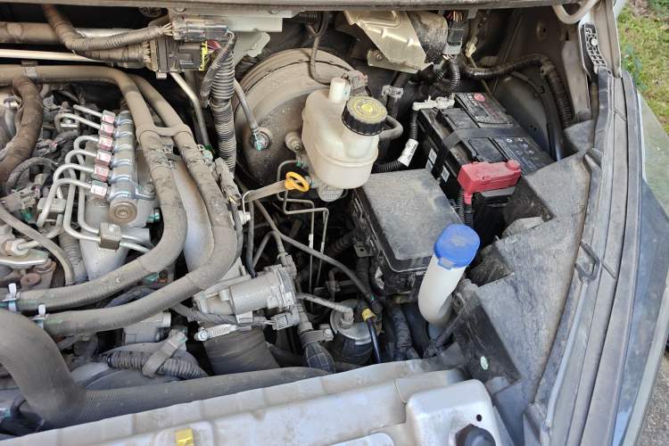 Used JMC Transit 2021 2.8T Space King Standard Version Long Wheelbase Mid-Height Roof Rear Single Tire – Step 6-Seater Diesel China VI Emission Standard JX493