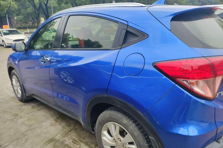 Used Honda Vezel 2015 1.5L CVT two-wheel drive Comfort trim
