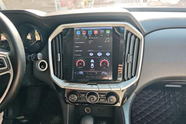 Used JMC Yusheng S350 2016 2.0T Automatic Two-Wheel Drive Gasoline Luxury Edition 5 Seats
