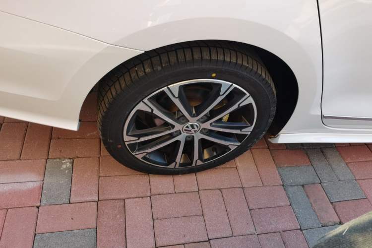 Used Volkswagen Sagitar 2016 280TSI Automatic R-Line