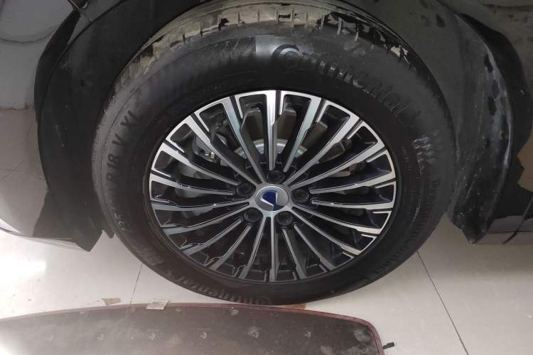 Used Denza D9 2024 DM-i 1050 Luxury Model