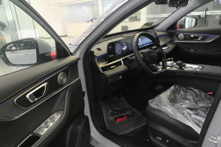 Used Chery Tiggo 8 PRO New Energy 2024 1.5T 100km XinChen Edition
