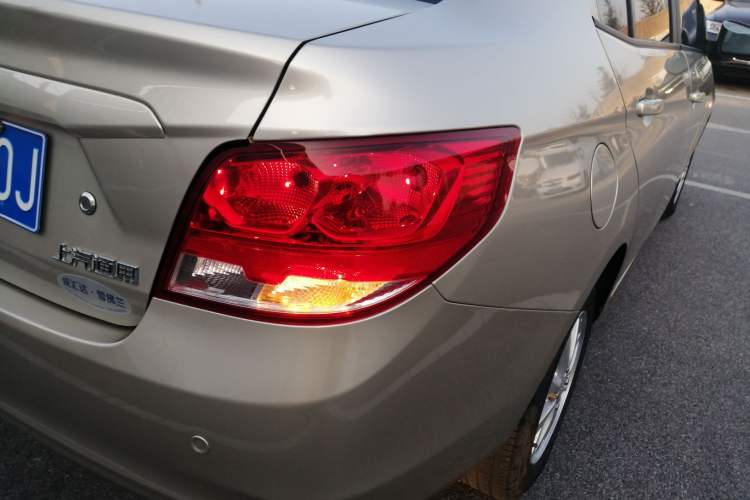 Used Chevrolet Sail 2018 Sail 3 1.5L AMT Happiness Sunroof Edition
