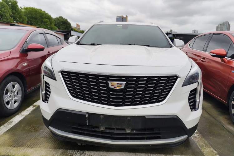 Used Cadillac XT4 2018 28T Two-Wheel Drive Leading Version

