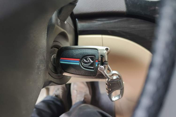 Used Baojun 730 2014 1.5L manual Comfort version 7 seats