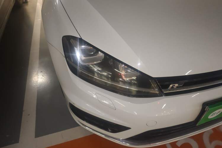 Used Volkswagen Golf 2016 1.4TSI Automatic R-Line
