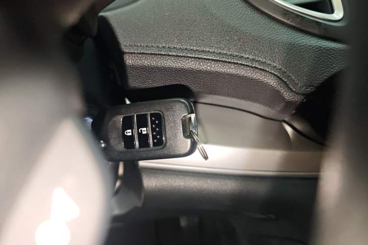 Used Honda CR-V 2016 2.0L two-wheel drive Urban Edition
