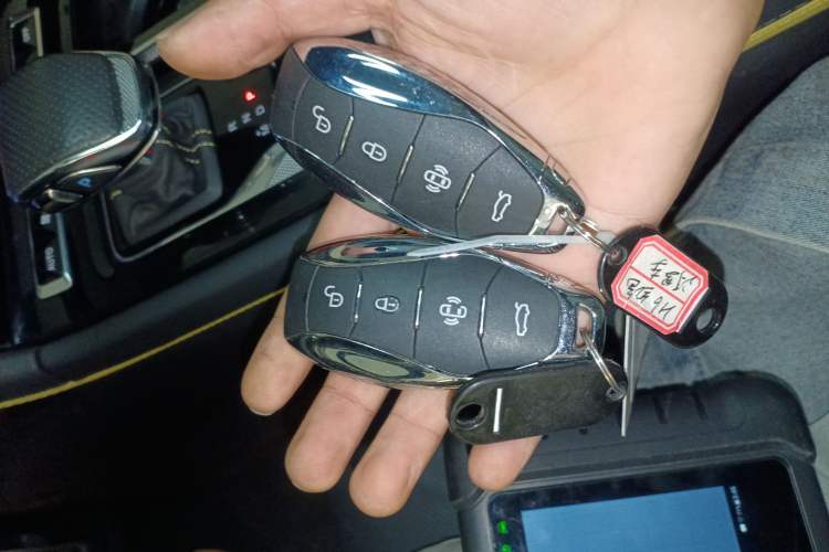 Used Hongqi H6 2023 2.0T ZhiZhen Edition