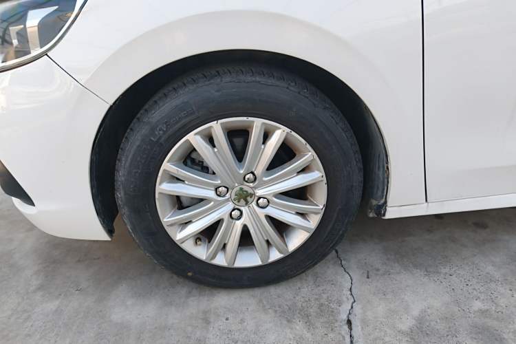 Used Peugeot 301 2017 1.6L Automatic Comfort Edition
