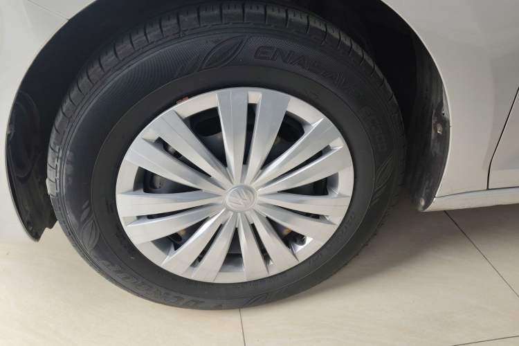 Used Volkswagen Santana 2016 1.6L Automatic Fashion Edition
