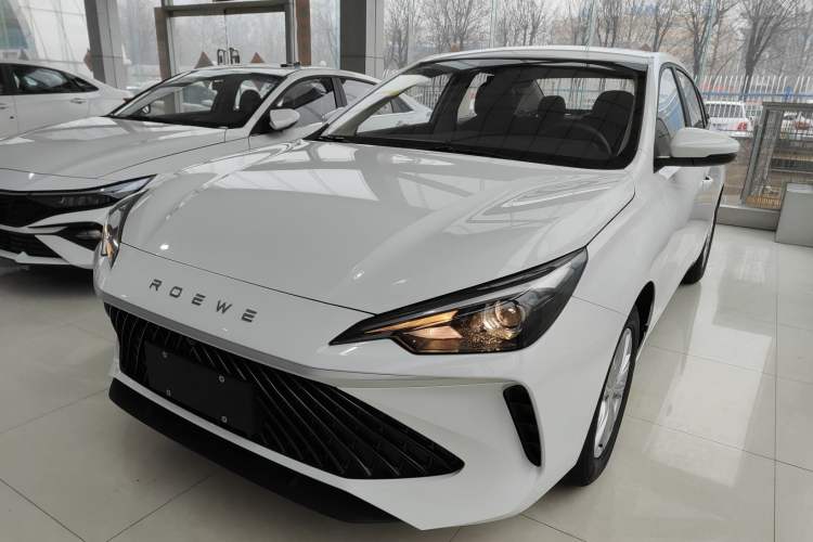 Used Roewe i5 2026 Model 1.5L Manual Comfort Version