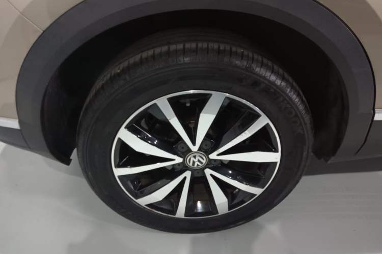 Used Volkswagen T-ROC 2018 280TSI DSG Two-Wheel-Drive Comfort Version China V Standard