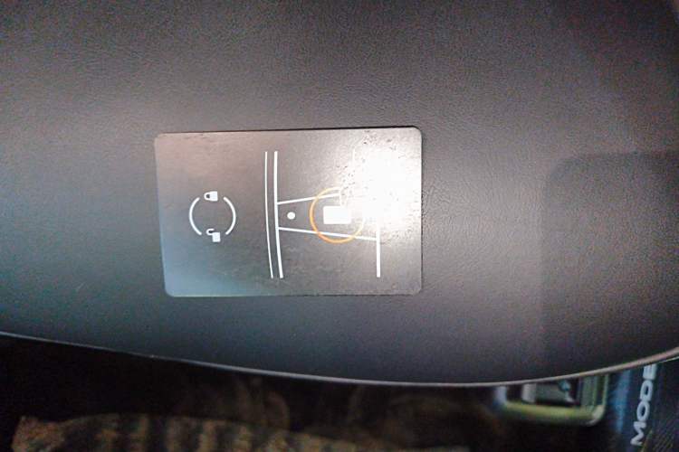 Used Tesla Model Y 2023 Rear-Wheel-Drive Version