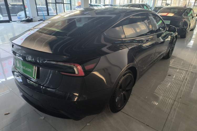 Used Tesla Model 3 2023 Rear-Wheel-Drive Version