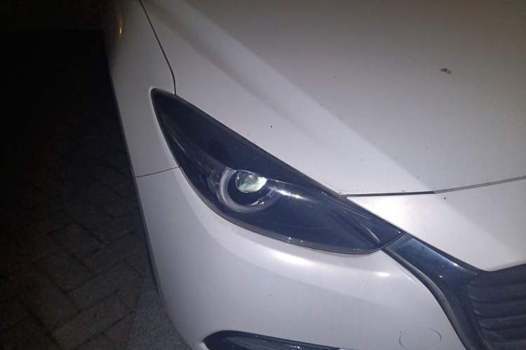 Used Mazda Mazda 3 Axela 2019 Cloud-Controlled Version Hatchback 1.5L Automatic Luxury Model Emission Standard China V