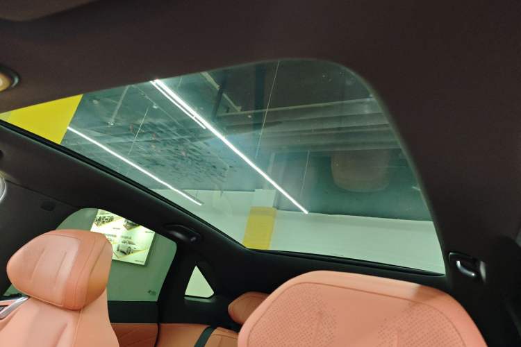 Used  S07 2025 520Max Huawei Qiankun Intelligent Driving ADS SE Pure-Electric Version
